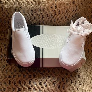 Lugs clipper wide sneakers NWT